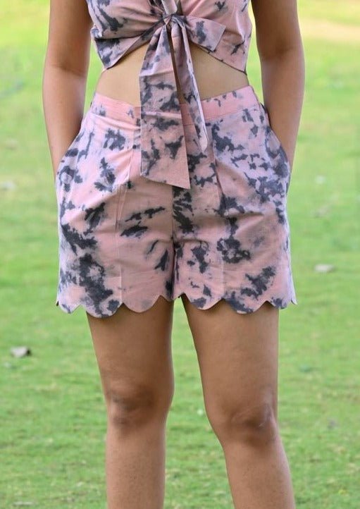 Heather Scalloped Shorts