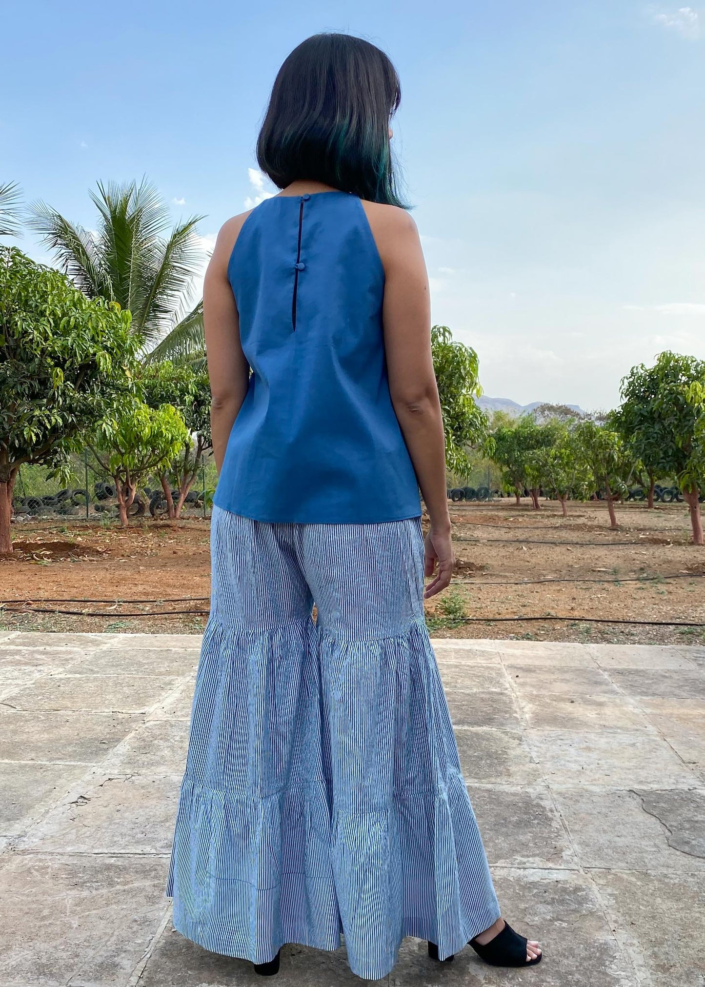 Buy Apanakah Indigo Organic Cotton Top With Sharara Pants For Women –  APANAKAH